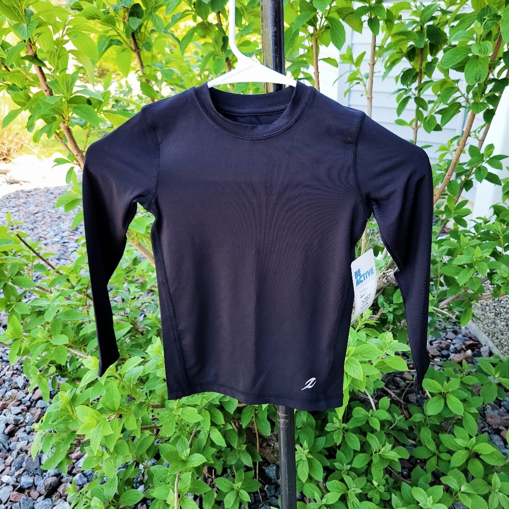 Energy Zone XS black polyester/spandex performance long sleeve